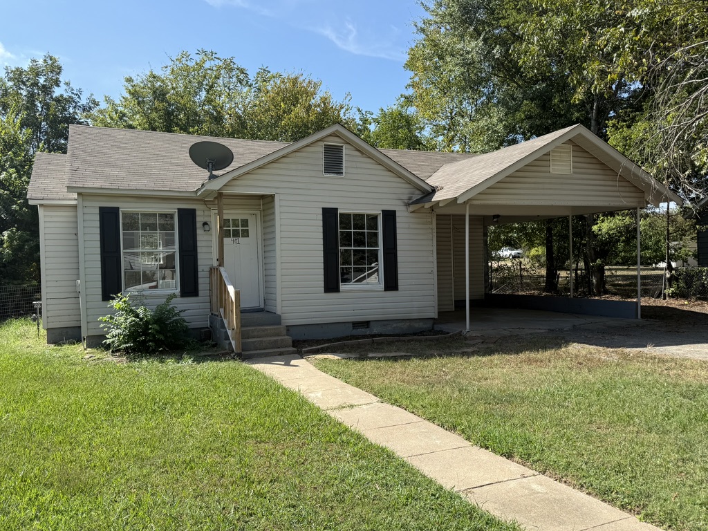 401 Roosevelt Cir.